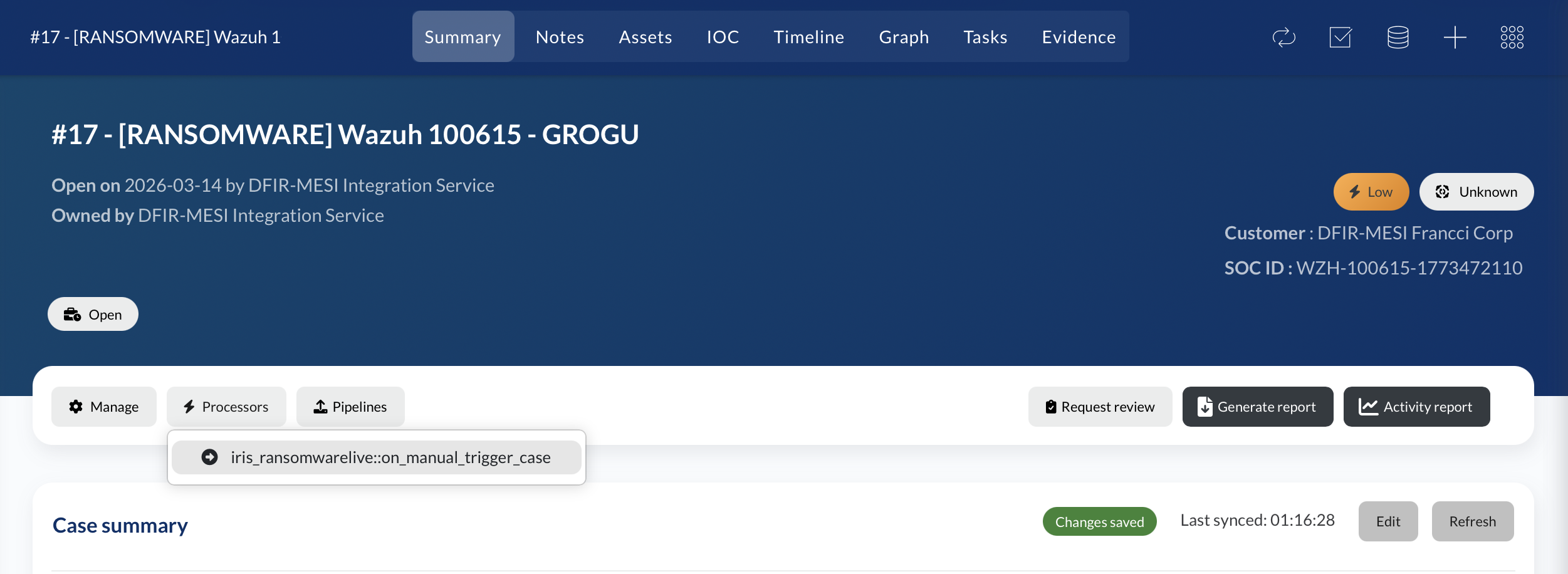 案例摘要页面,显示 Processors 下拉菜单,其中 iris_ransomwarelive::on_manual_trigger_case 选项被高亮显示