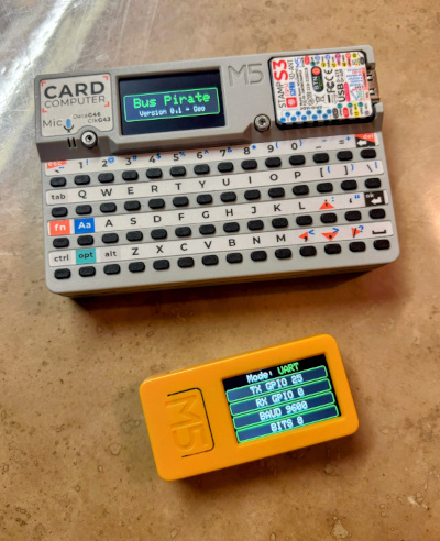 M5 Stack 设备上运行 ESP32 Bus Pirate 固件的照片