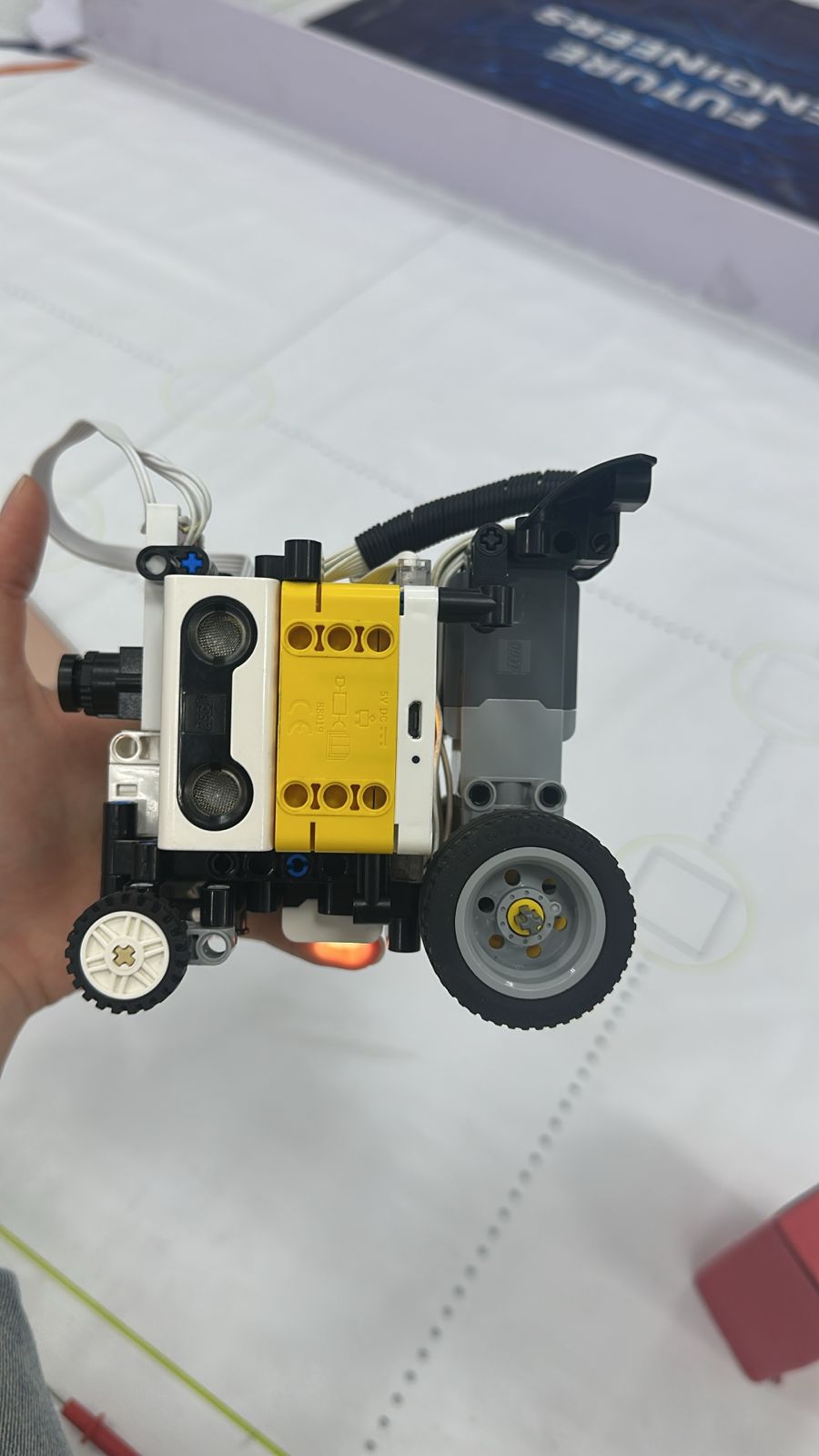 新旧机器人对比