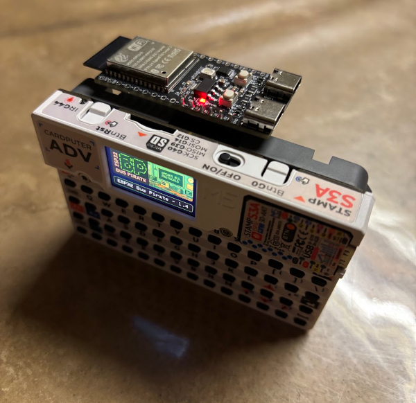 连接到 C5 扩展板的 Cardputer