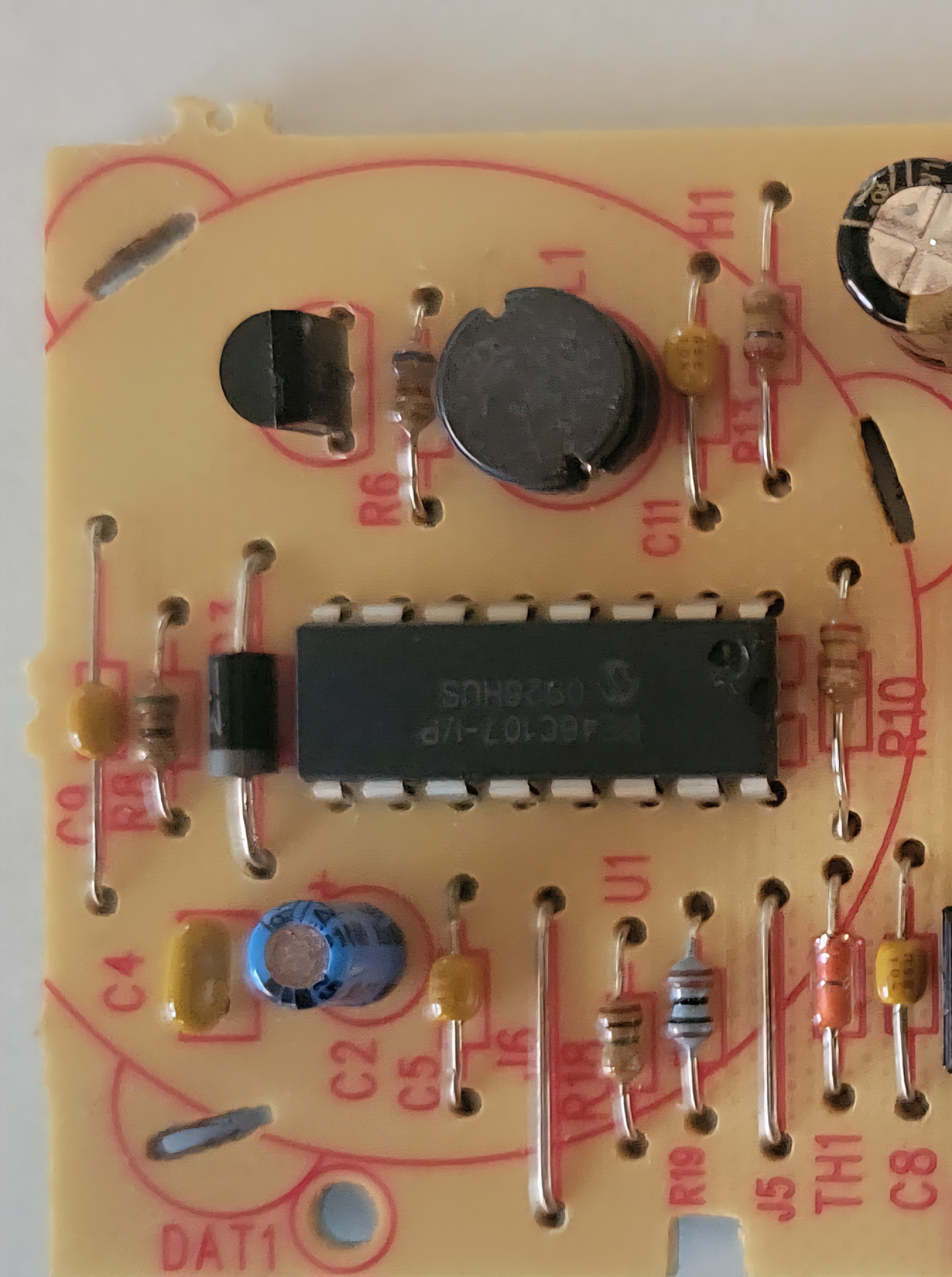 RE46C107 Chip
