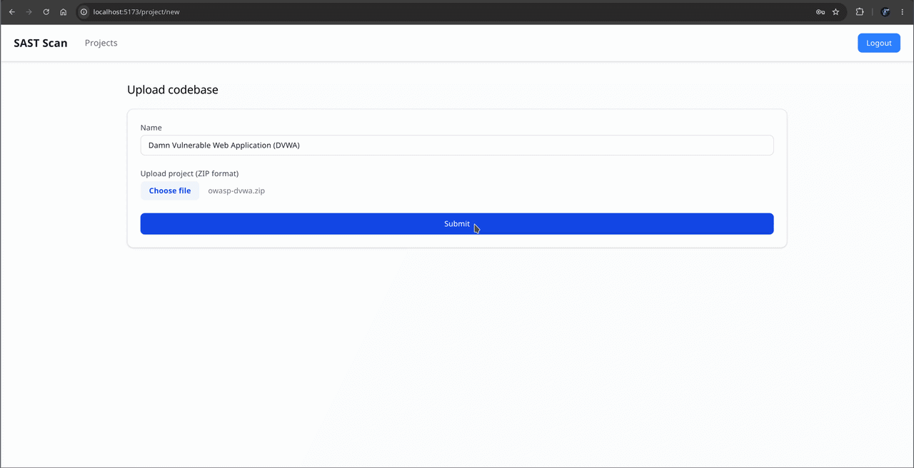 展示 DVWA (Damn Vulnerable Web Application) 被上传并扫描的演示