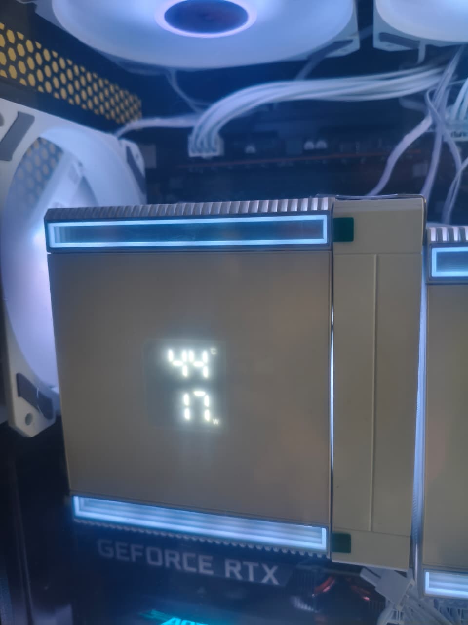 散热器 LCD 遥测
